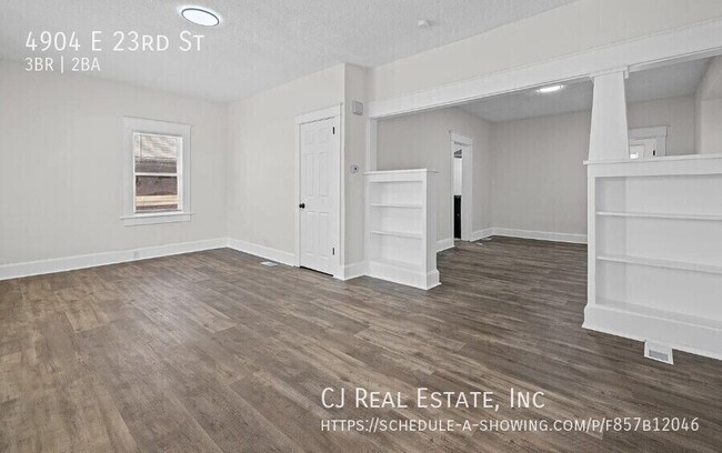 Foto del edificio - 4904 E 23rd St