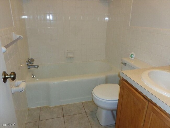 Building Photo - 2 br, 1 bath Duplex - 1215 West 33rd Stree...