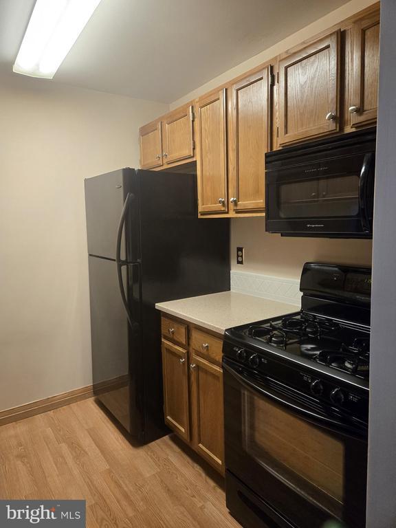 Foto del edificio - 1619 Braken Ave
