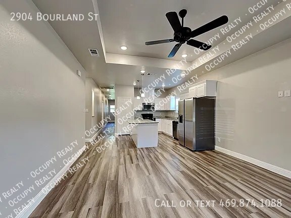 Building Photo - 2904 Bourland St