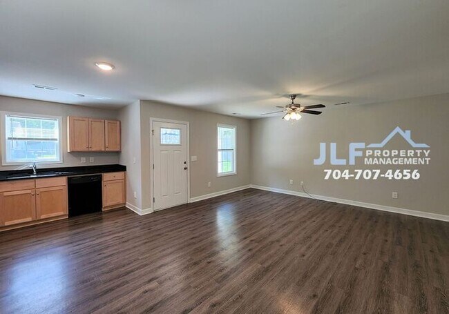 Building Photo - 3/2 Ranch in Kannapolis!