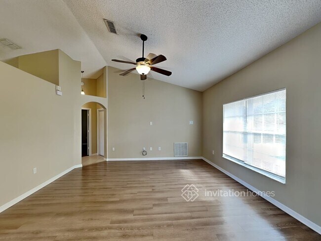 Building Photo - 1816 N Normandy Blvd