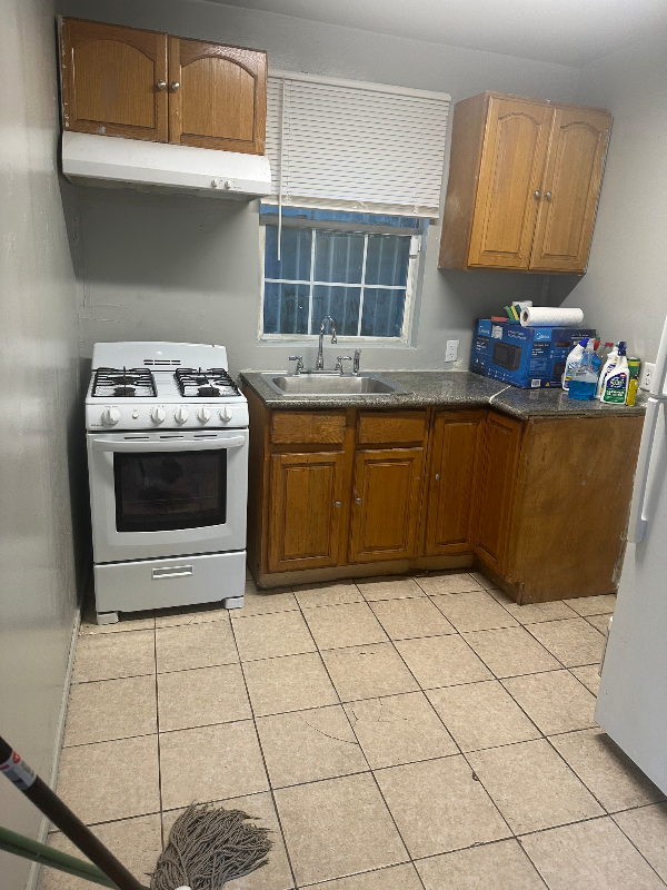 Foto del edificio - 3242 Linden St