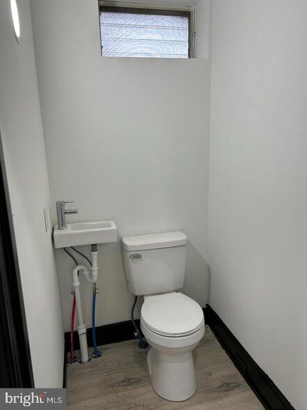 Foto del edificio - 3325 Livingston St