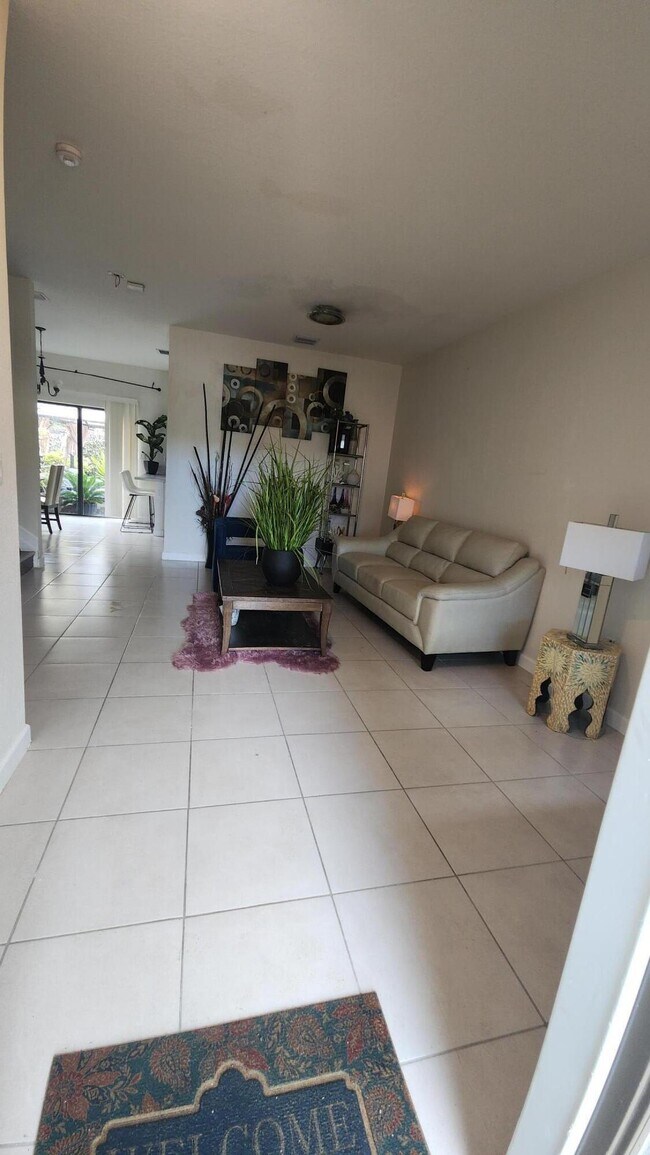 Foto del edificio - 6002 Clydesdale Ct
