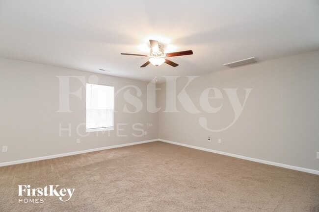 Building Photo - 274 Kendall Dr