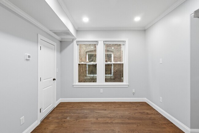 Building Photo - 92 Bragdon St