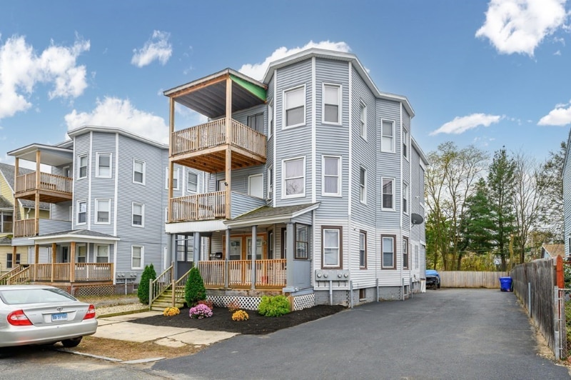 Building Photo - 76 Clantoy St