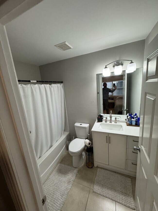 Foto del edificio - 72 Cassandra Ln