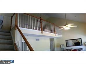 Building Photo - 3002 Creekside Ct