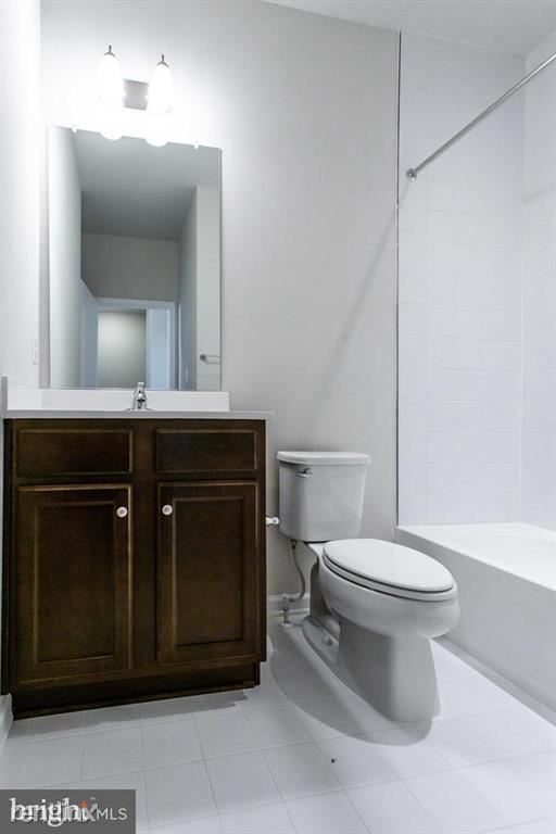 Foto del edificio - 4 br, 4 bath Townhome - 5923 Garden Walk Dr