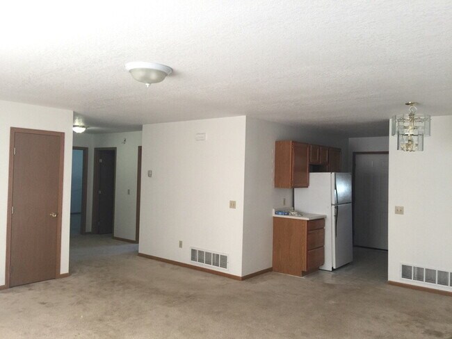 Foto del edificio - 94 Stiles Ave