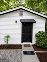 Building Photo - 1522 Central Ave