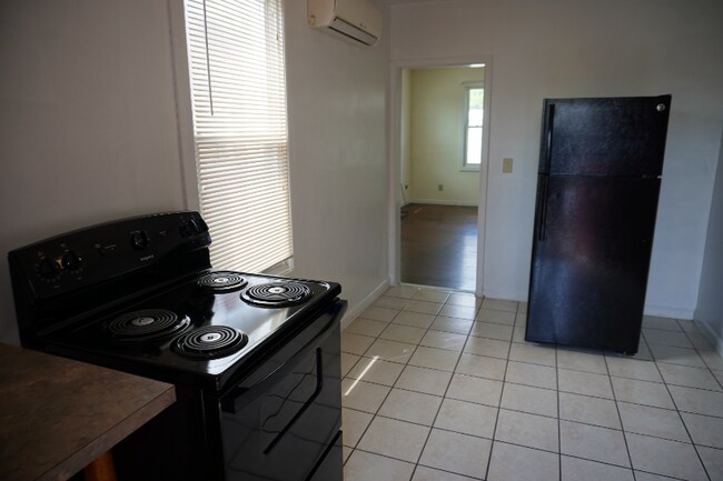 Foto del edificio - 3031 Hamilton Ave