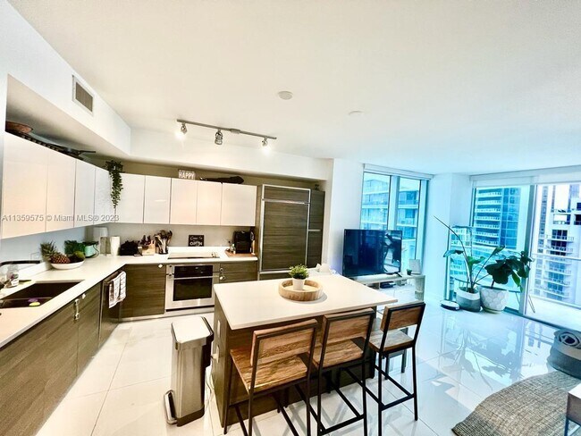 Foto del edificio - 1100 S Miami Ave