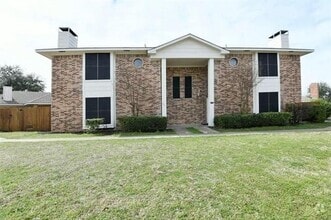 Building Photo - 8943-8945 Camfield Wy