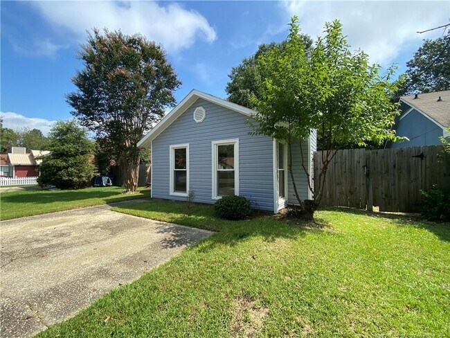 Foto del edificio - 545 Hickorywood Dr