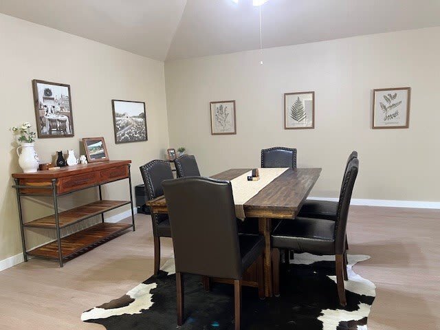 Foto del edificio - 3310 Wedgwood St