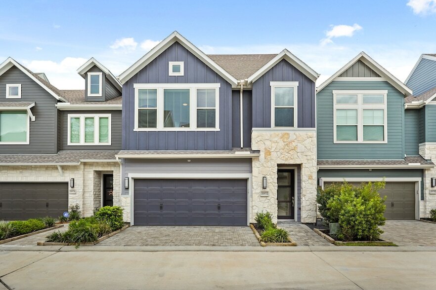 Foto principal - 10972 Hewitt Cliff Ln