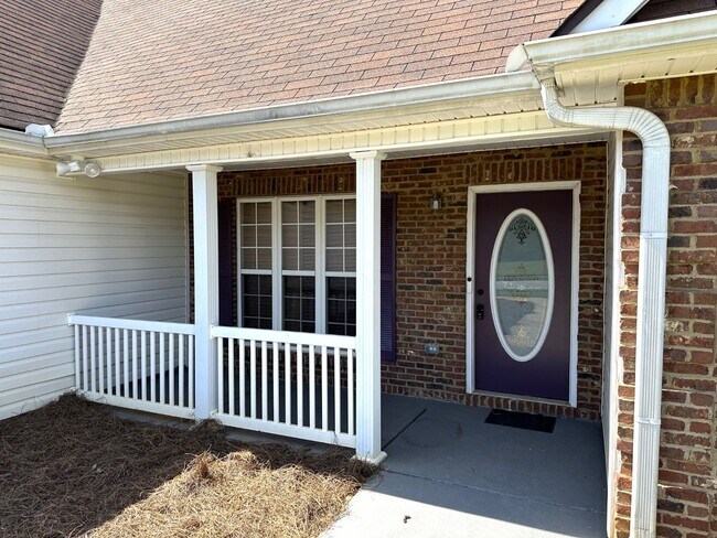 Foto del edificio - Wow! Great community! 3 bed, 2 full baths,...