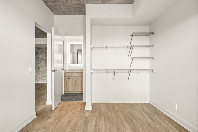 K-1 Suite - Bedroom - Fourth Street Lofts (4SL)