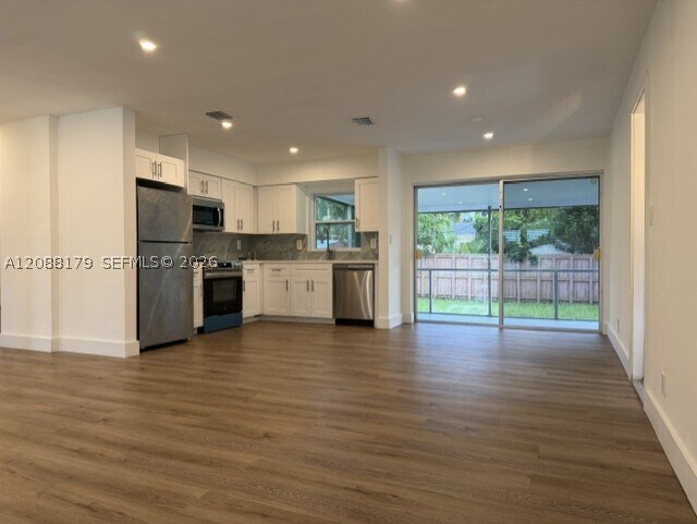 Foto del edificio - 3034 Arthur St
