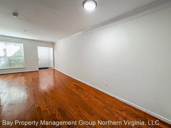 Foto del edificio - 2 br, 2.5 bath House - 21887 Elkins Ter