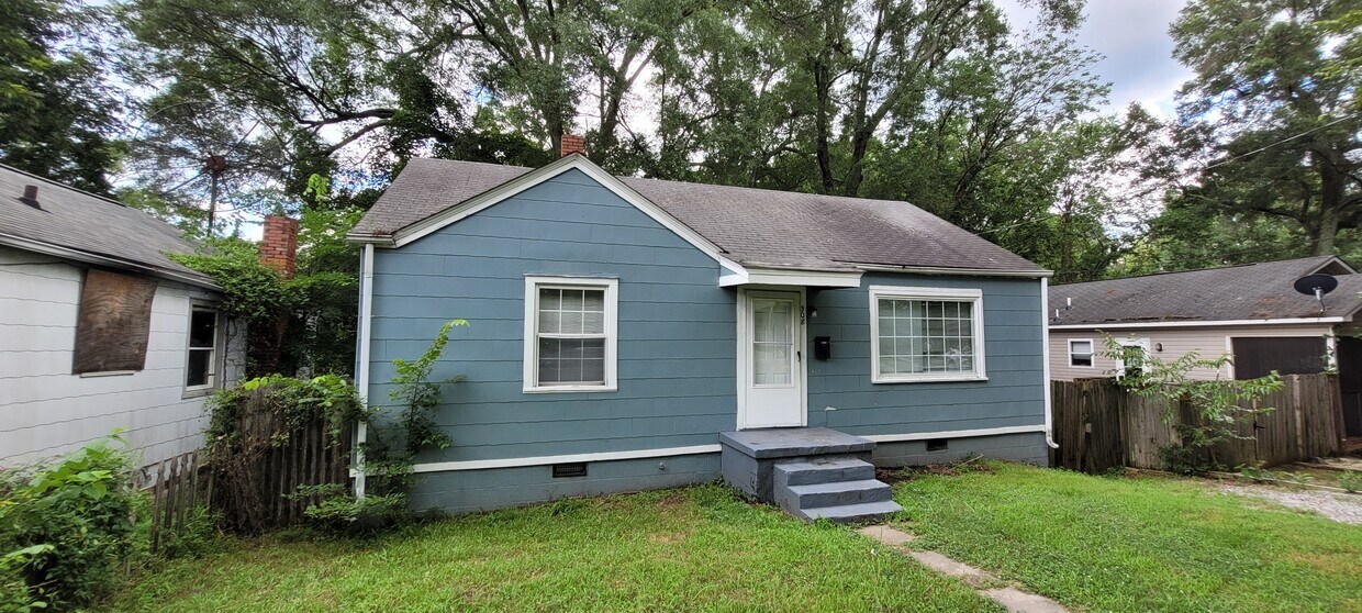 Primary Photo - 308 Marshall St