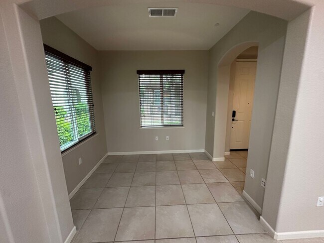 Foto del edificio - Beautiful 3 Bedroom, 2.5 Bath Mountain House Home