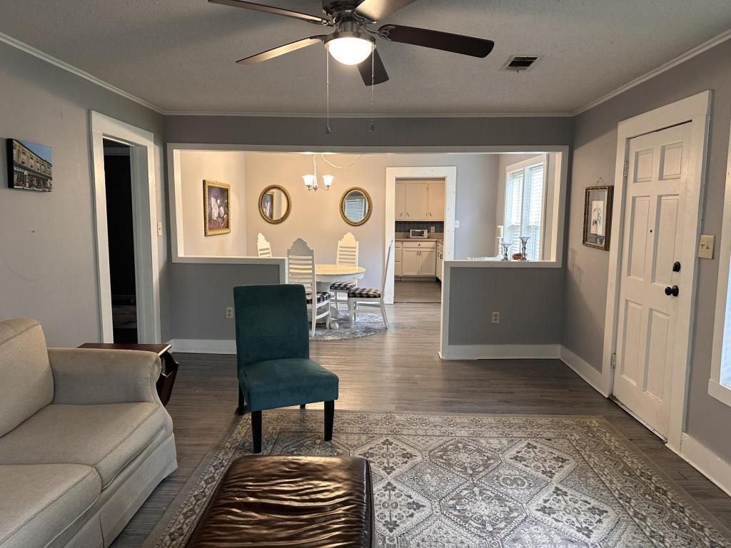 Foto principal - 2605 Albert Pike Rd