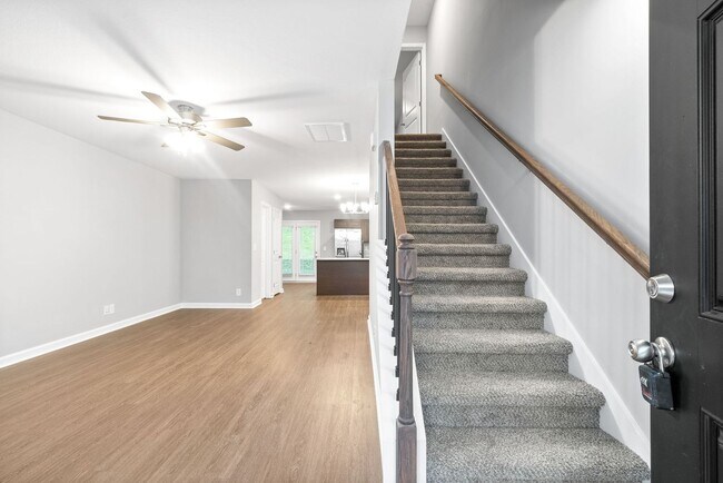 Foto del edificio - 254 Woodland Vly Ln