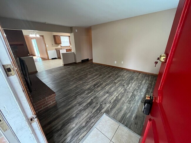 Foto del edificio - 612 Clara Dr