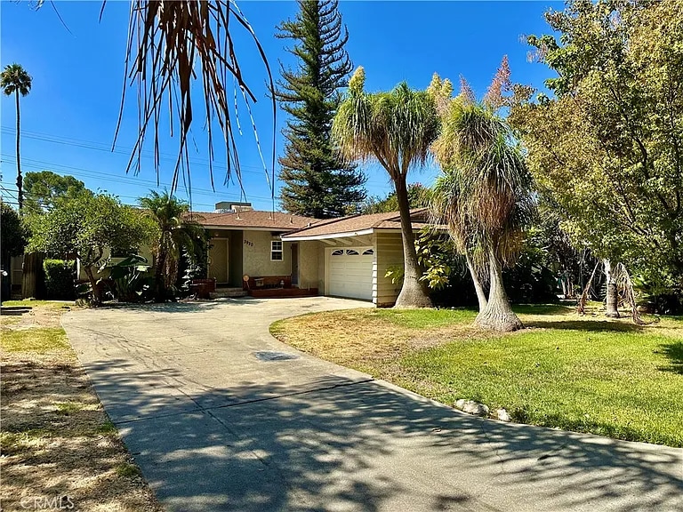 Primary Photo - 3920 Melody Ln
