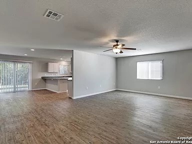 Foto del edificio - 10230 Relic Oaks