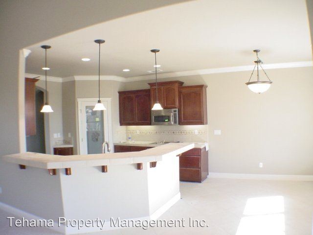 Building Photo - 20485 The Oaks Dr