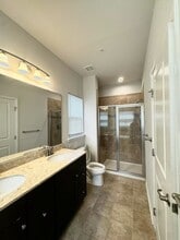 Building Photo - 510 Holywell Dr