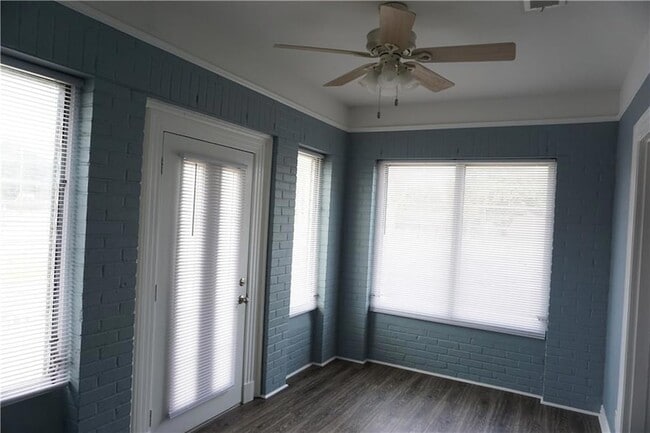 Foto del edificio - 177 W 5th St