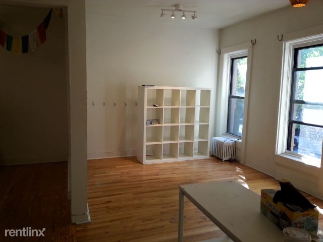 Primary Photo - 77 Sterling Pl