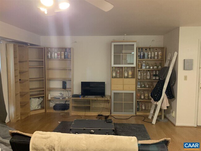 Foto del edificio - 1215 Wertland St