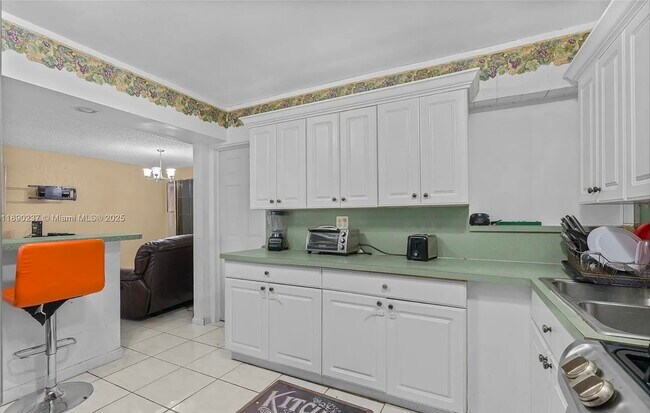 Foto del edificio - 1041 NW 196th Terrace