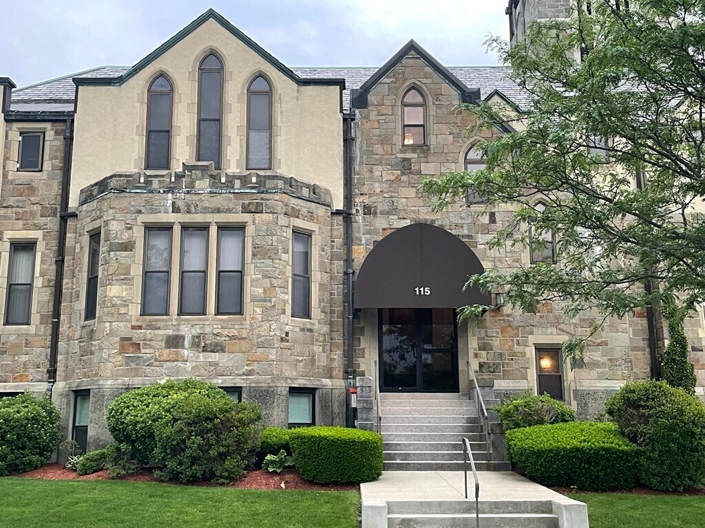 115 Washington St Unit 3C, Winchester, MA 01890 Apartment for Rent in