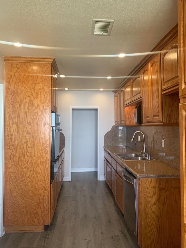 Foto del edificio - **Spacious Casita Style Condo 3 Bedrooms 2 Bathrooms**