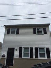 Building Photo - 325 Liberty St