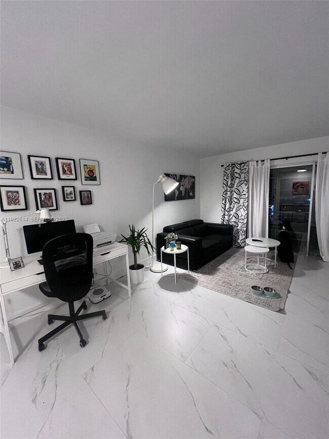 Foto del edificio - 2970 NE 16th Ave