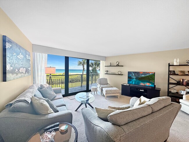 Building Photo - 3000 N Ocean Dr