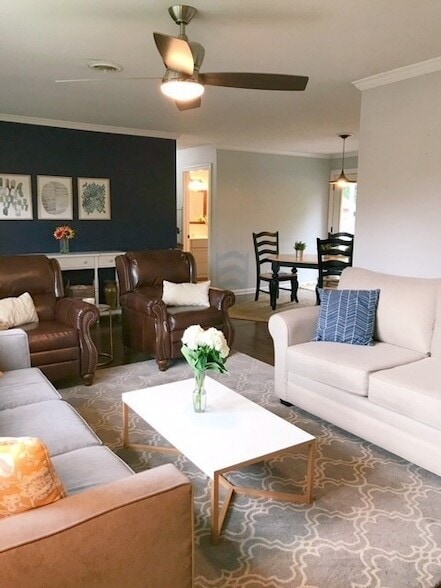 Photo - 547 Harding Pl House