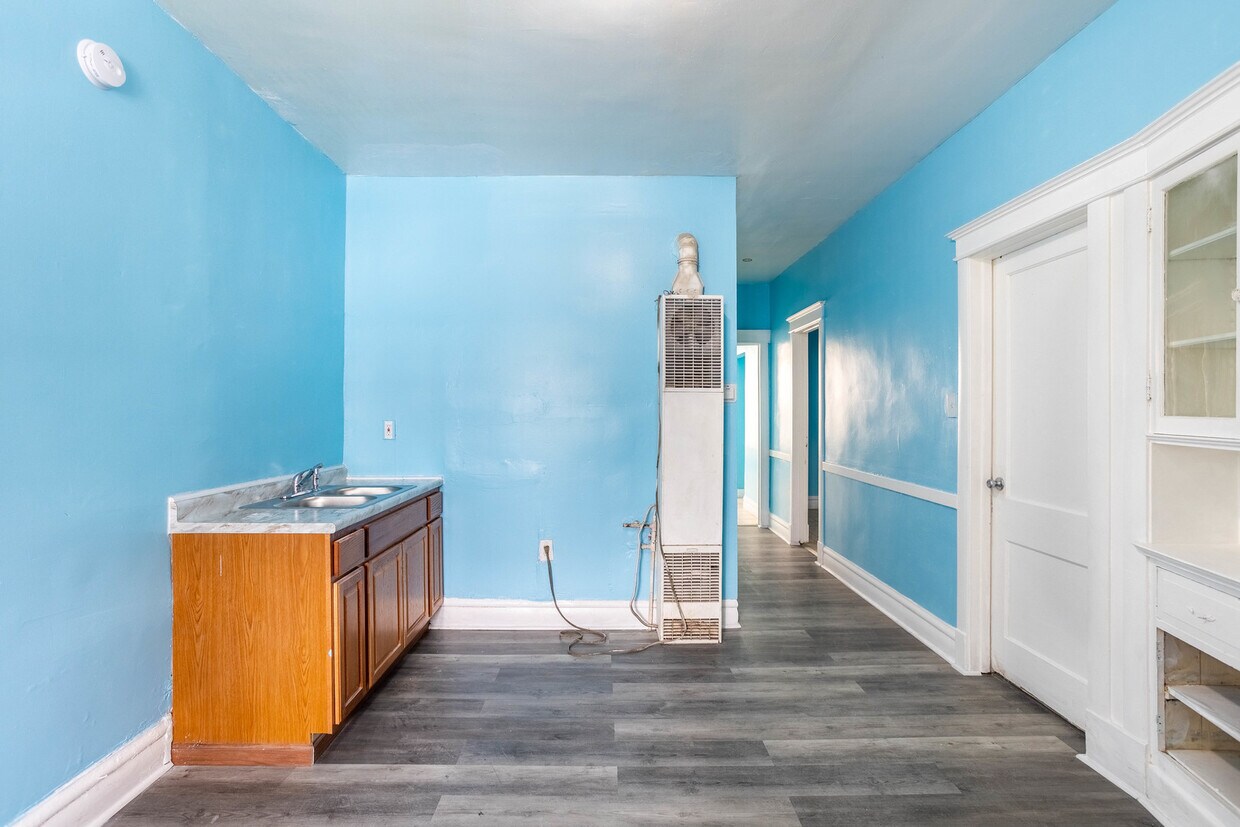 Foto principal - 2453 S Drake Ave