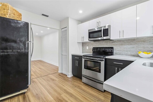 Foto del edificio - 3240 SW 69th Ave