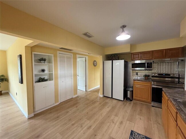 Foto del edificio - 5408 Ferdinand Dr