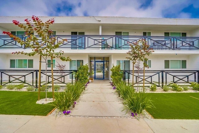 Foto del edificio - 920 Enterprise Ave